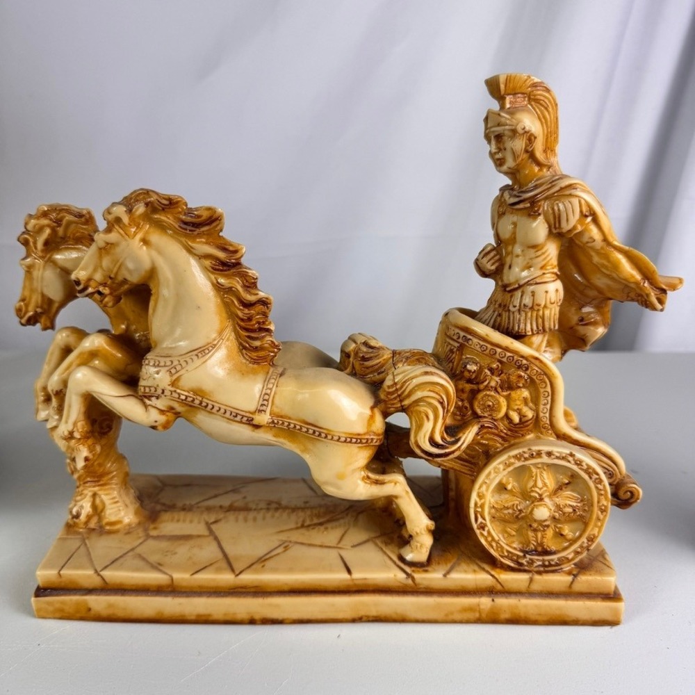 Vintage Italian Roman Chariot‎ Sculpture Centurion Two Horse Resin Statue Italy